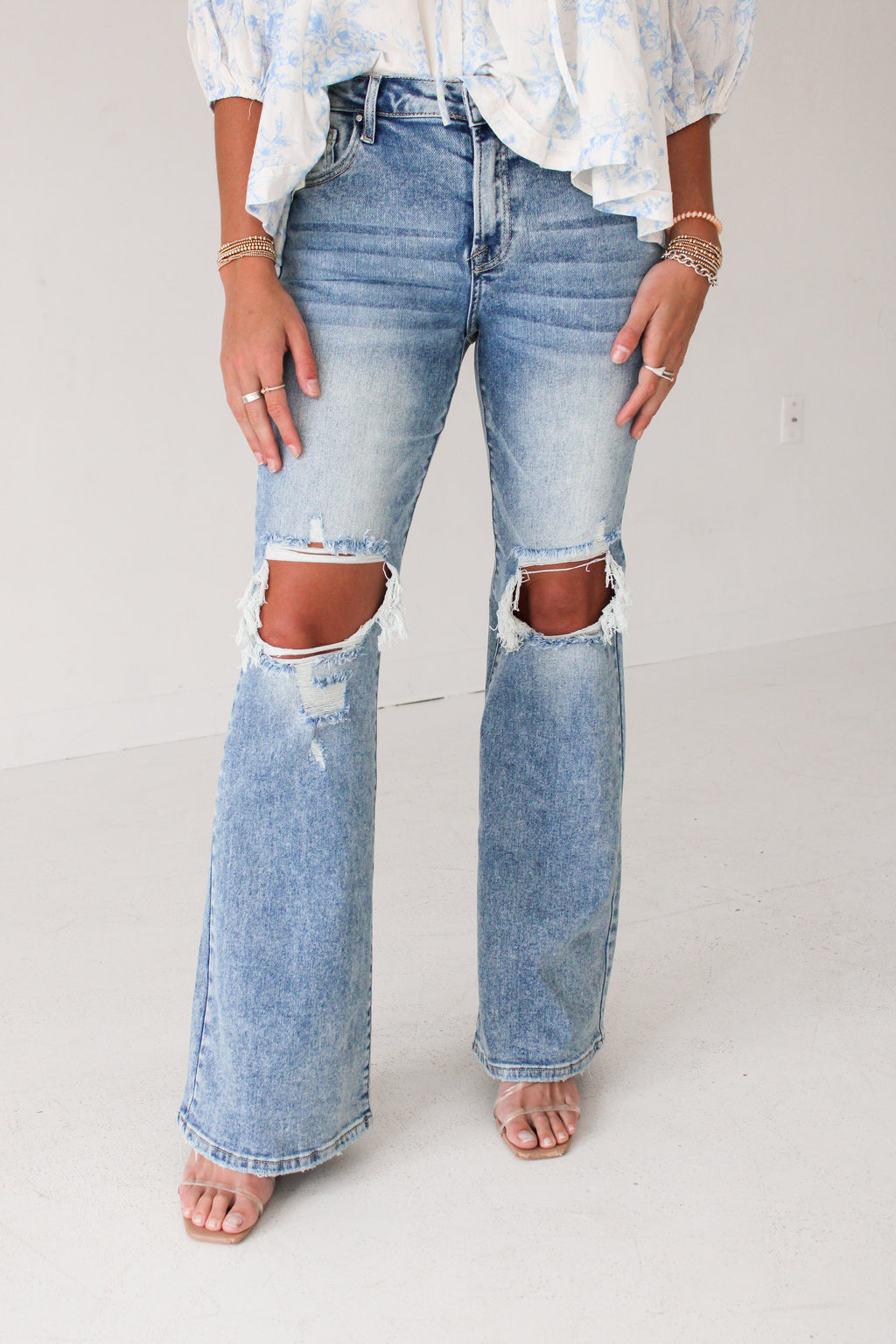 BECKETT DISTRESSED FLARE JEANS
