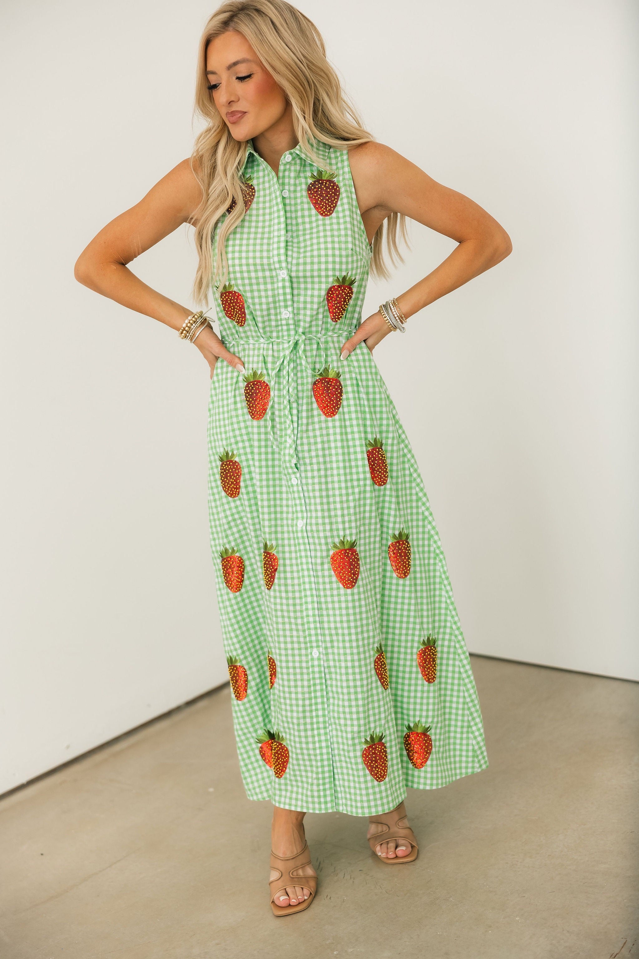 green strawberry dress Unique Vintage Plus Size Green & Strawberry Print Smocked Bodice Midi Dress