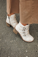 COM RAD | VINTAGE WHITE
