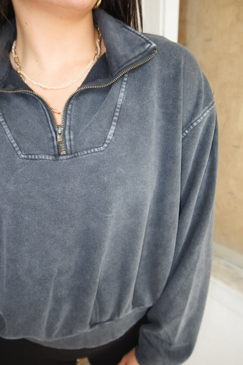HALF ZIP PULLOVER | BLACK