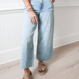 Nori Wide Crop Jeans | Light Blue