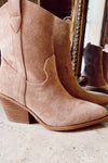 ROWDY BOOTS | CAMEL SUEDE