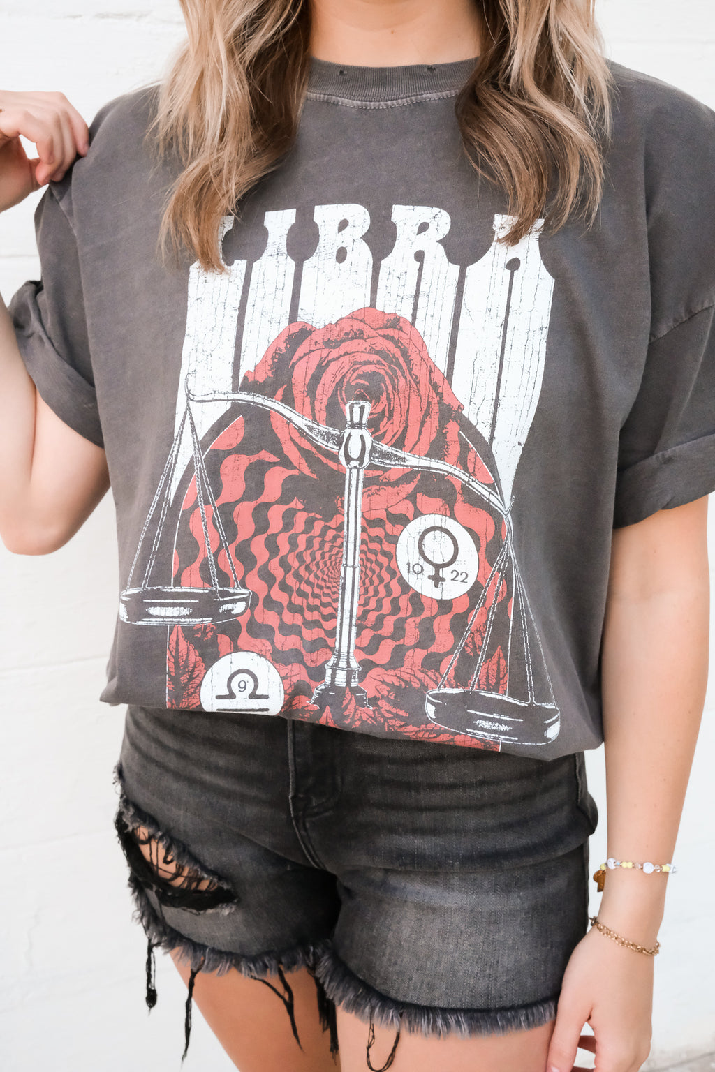 LIBRA GRAPHIC TEE