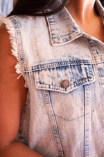 RHINESTONE DENIM VEST | LIGHT WASH