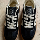XXL Sneakers | Black Butter