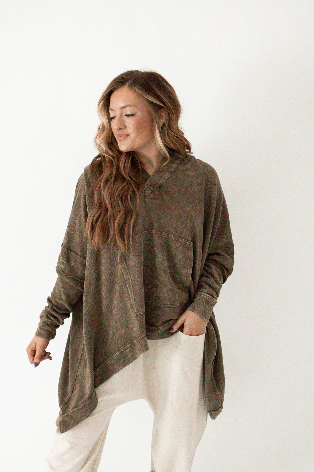 CHILLY DAYS HOODED PONCHO | EARTH
