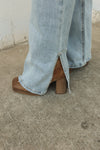 HIGH RISE DISTRESSED FLARE | LIGHT