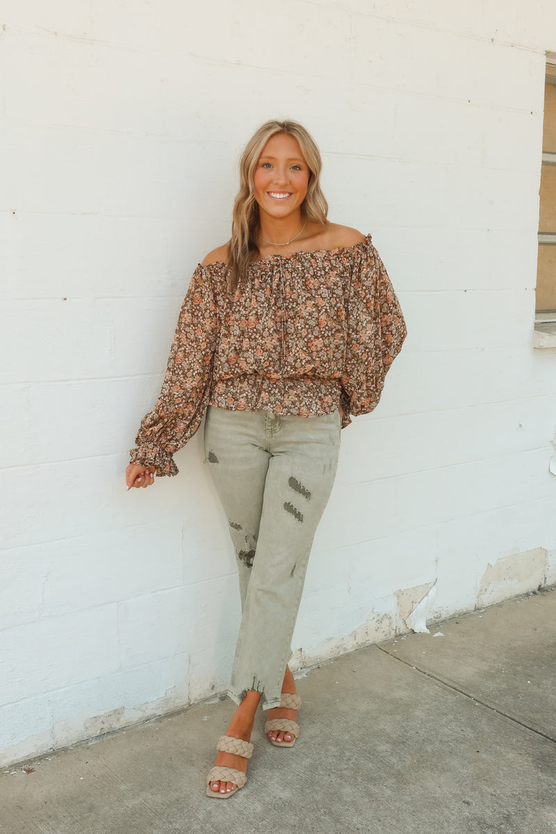 LOVE ME RIGHT FLORAL TOP | COCO