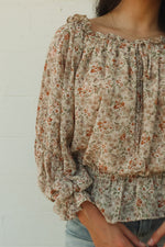 LOVE ME RIGHT FLORAL TOP | CREAM