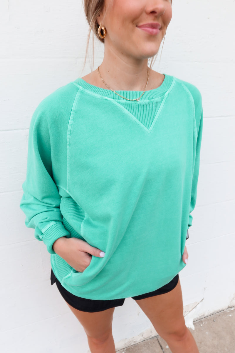 FRENCH TERRY PULLOVER | KELLY GREEN
