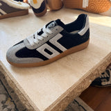 Back 70 Stars Sneakers | Black Silver