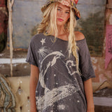 Sky Dolphin Tee | Ozzy