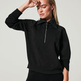 Air Essentials Half Zip | Very Black